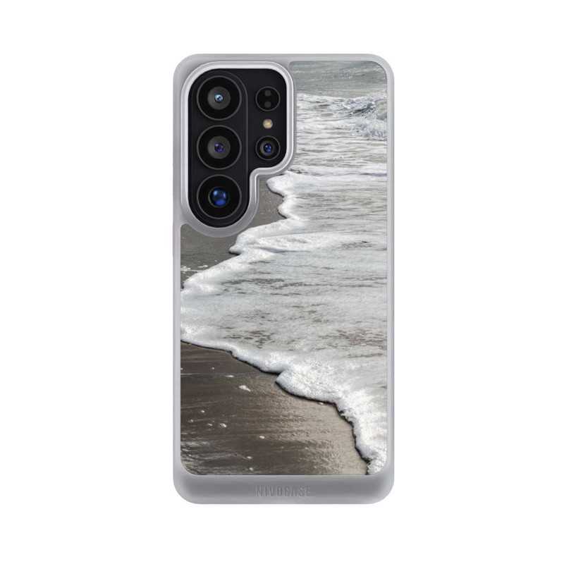 Galaxy S26 Ultra NIVOcore At The Beach