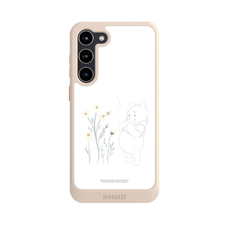 Galaxy S23 + NIVOcore Winnie Puuh sieht sich Gänseblümchen an