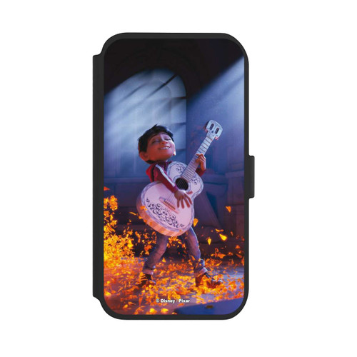 Apple iPhone 11 NIVOflip Miguel Coco Gitarrenfilm-Szene