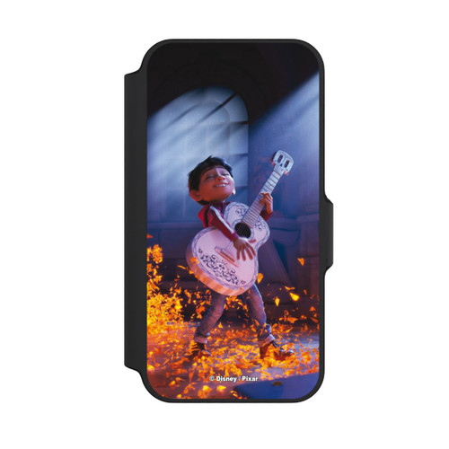 Apple iPhone 13 Mini NIVOflip Miguel Coco Gitarrenfilm-Szene