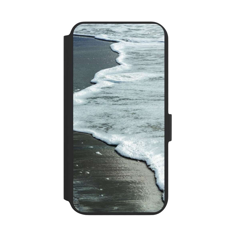 Galaxy S22 + NIVOflip At The Beach