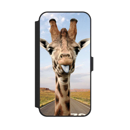 Apple iPhone 14 Plus NIVOflip Giraffe auf der Straße