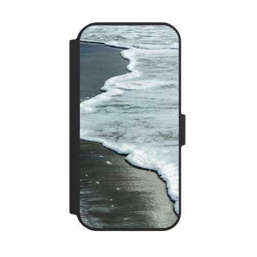 Apple iPhone 15 NIVOflip At The Beach