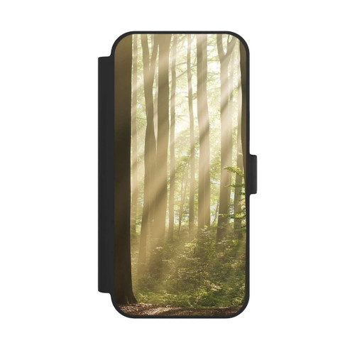 Apple iPhone 15 Plus NIVOflip Im Wald