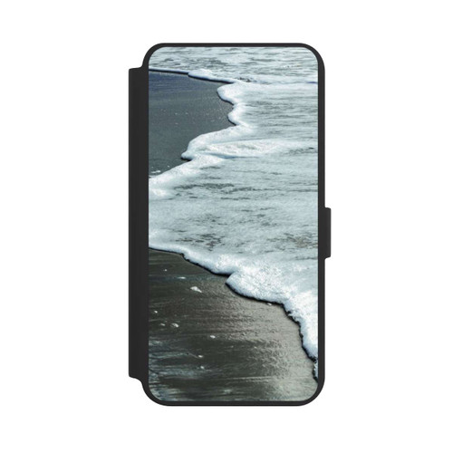 Samsung Galaxy S24+ NIVOflip At The Beach
