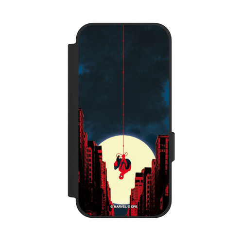Google Pixel 10a NIVOflip Spider-Man Marvel between Skyscrapers