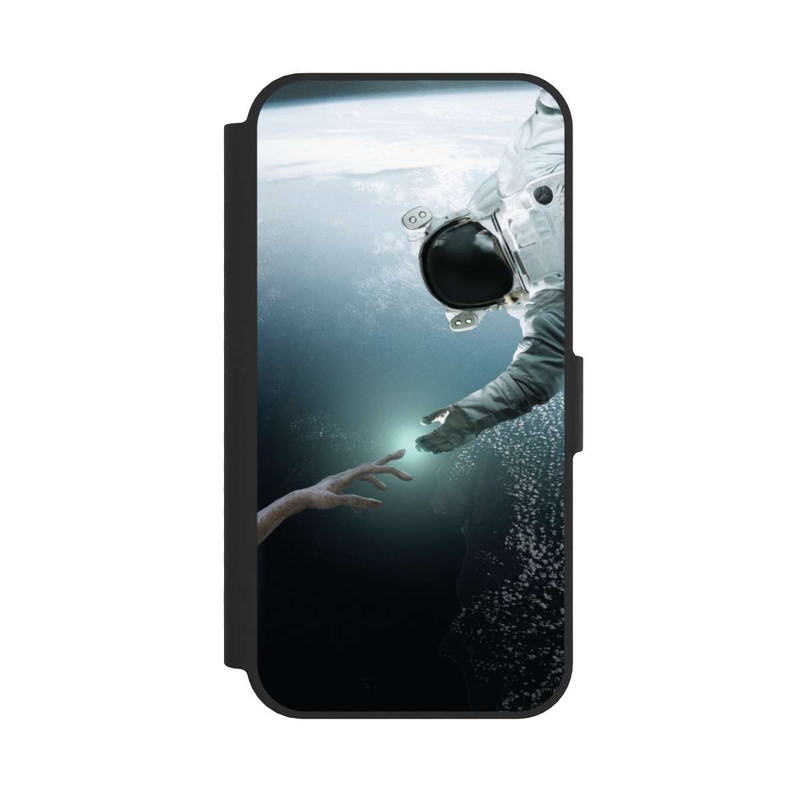 iPhone 17e NIVOflip Astronaut and Alien