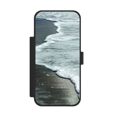 Apple iPhone 18 Pro Max NIVOflip At The Beach
