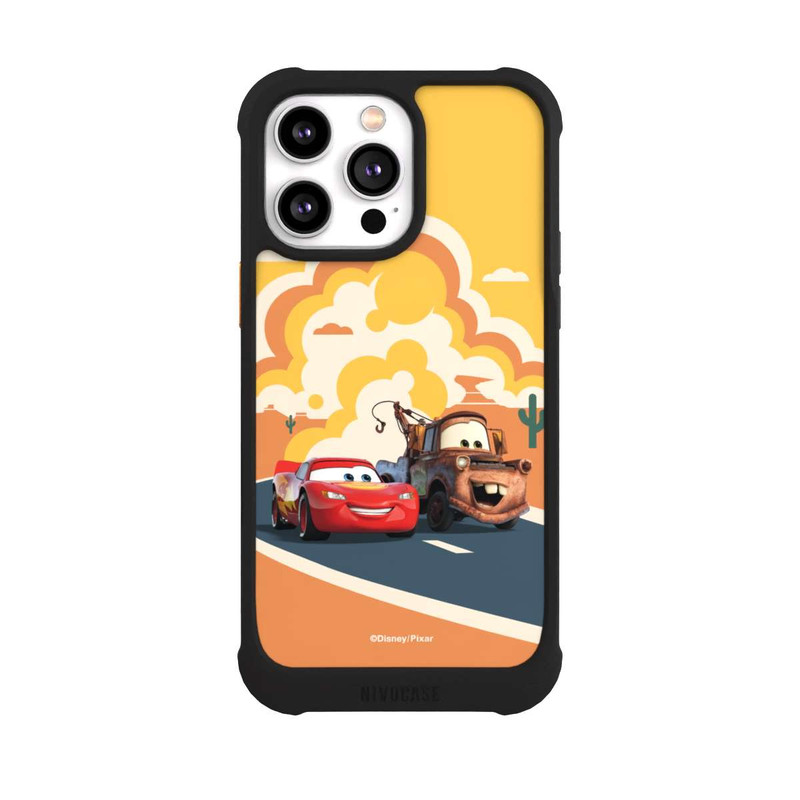 iPhone 14 Pro Max NIVOmax Disney Cars Lightning McQueen Und Hook on the Road