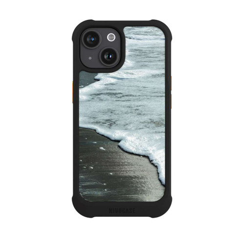 Apple iPhone 15 NIVOmax At The Beach