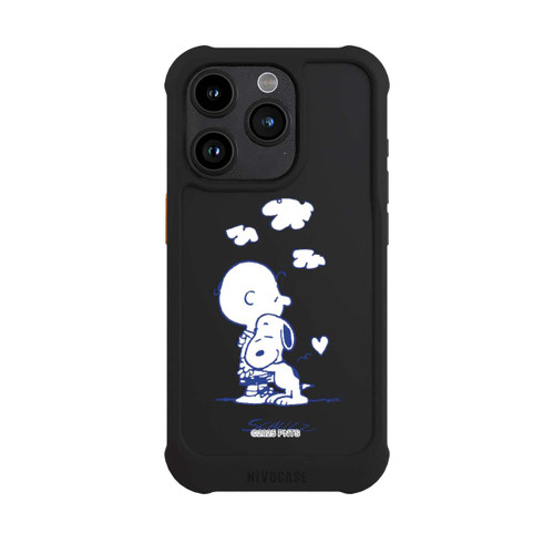 Apple iPhone 15 Pro NIVOmax Peanuts Charlie Brown Snoopy Hug Transparent