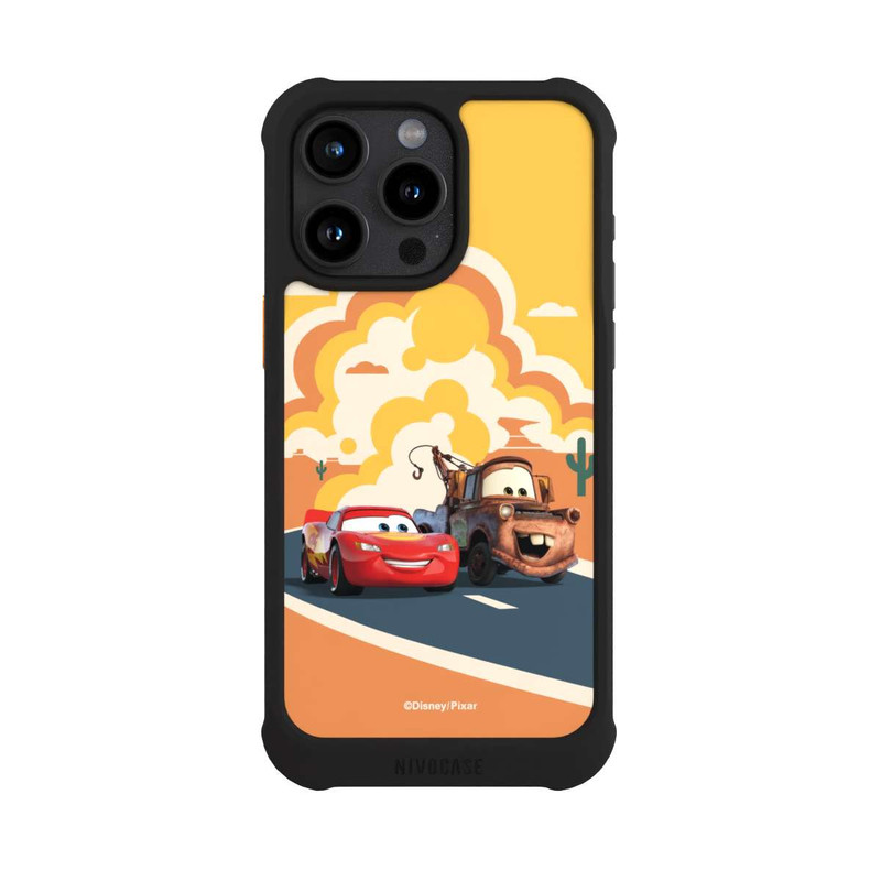 iPhone 15 Pro Max NIVOmax Disney Cars Lightning McQueen Und Hook on the Road