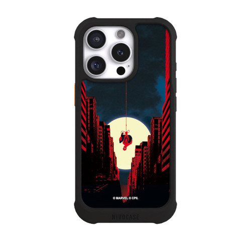 Apple iPhone 16 Pro NIVOmax Spider-Man Marvel between Skyscrapers