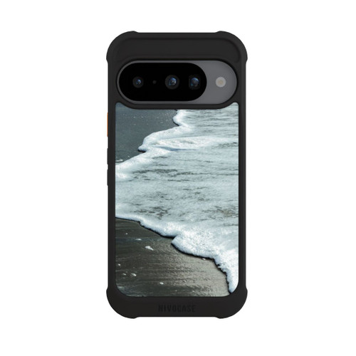 Google Pixel 10 NIVOmax At The Beach