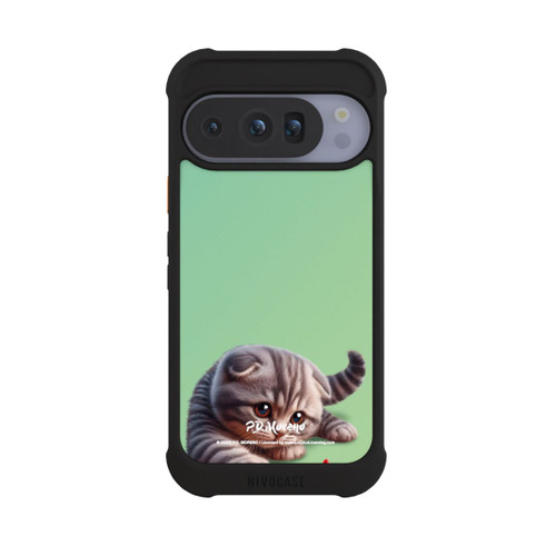 Google Pixel 10 Pro NIVOmax Playing Cat with Mouse