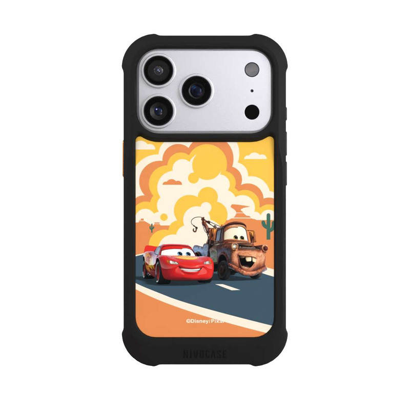 iPhone 17 Pro NIVOmax Disney Cars Lightning McQueen Und Hook on the Road