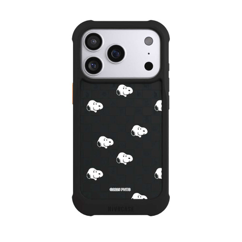Apple iPhone 17 Pro NIVOmax Snoopy Checked Pattern