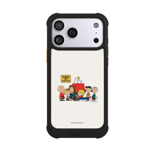Apple iPhone 17 Pro Max NIVOmax Peanuts Group Pic