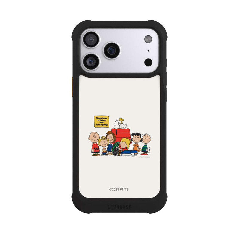 iPhone 17 Pro Max NIVOmax Peanuts Group Pic