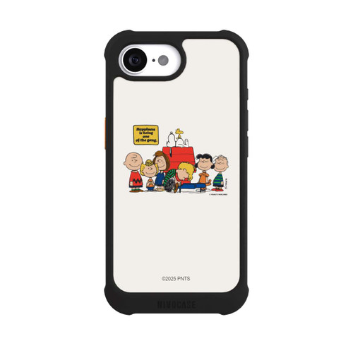 Apple iPhone 17e NIVOmax Peanuts Group Pic