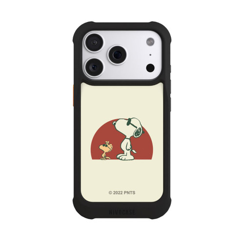 Apple iPhone 18 Pro NIVOmax Snoopy Woodstock weit draußen
