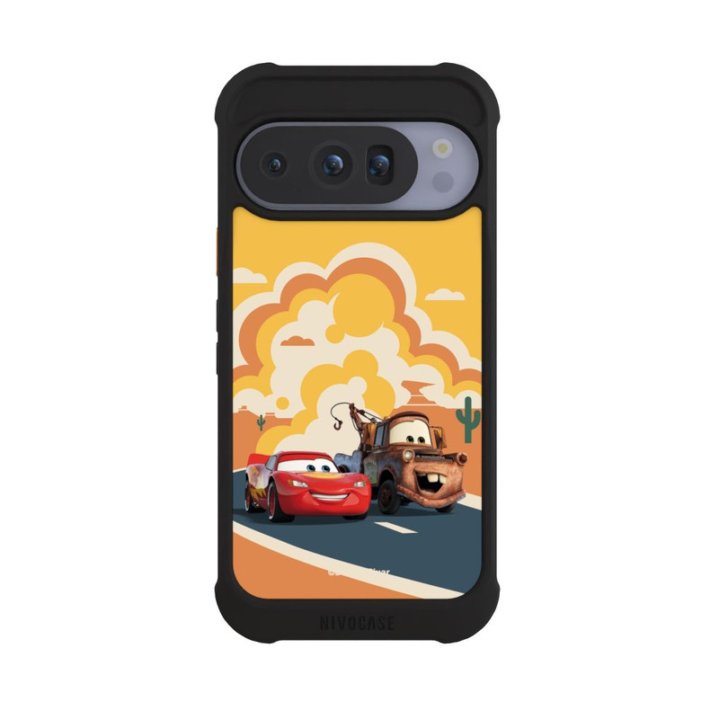 Pixel 10 Pro NIVOmax Disney Cars Lightning McQueen Und Hook on the Road