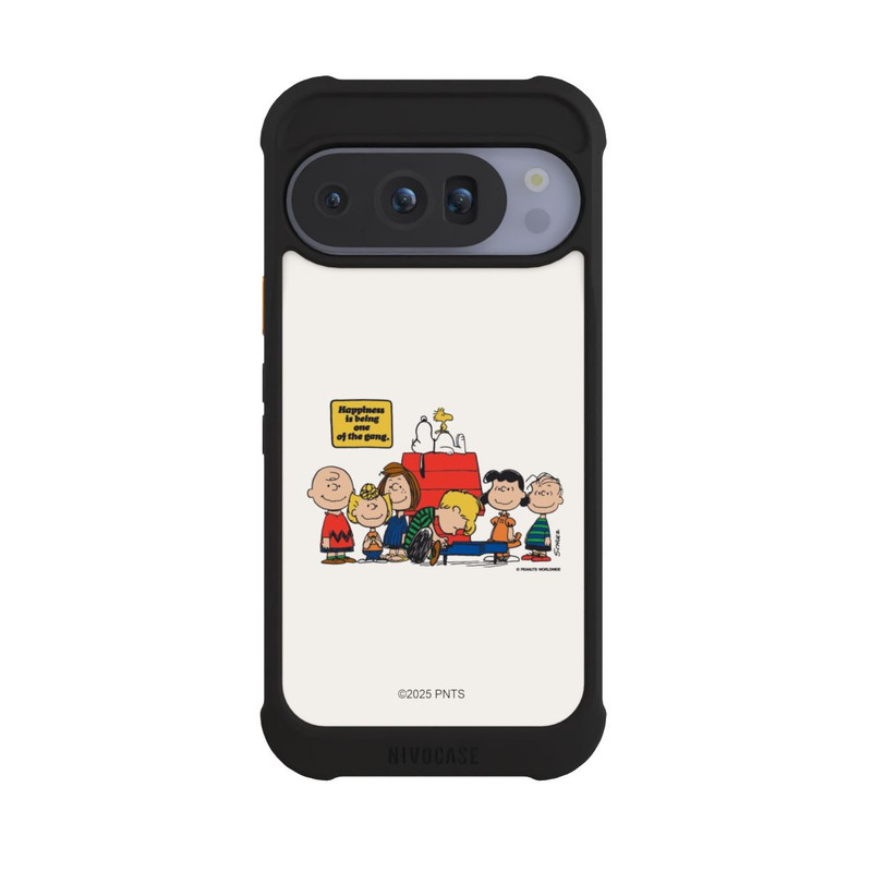 Pixel 10 Pro NIVOmax Peanuts Group Pic