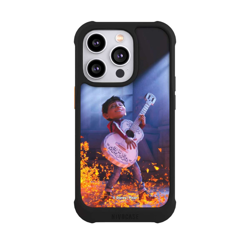 iPhone 14 Pro NIVOmax Miguel Coco Gitarrenfilm-Szene