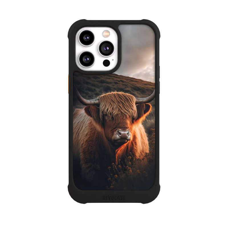 iPhone 14 Pro Max NIVOmax Vache Highland avec de grandes cornes avec IA