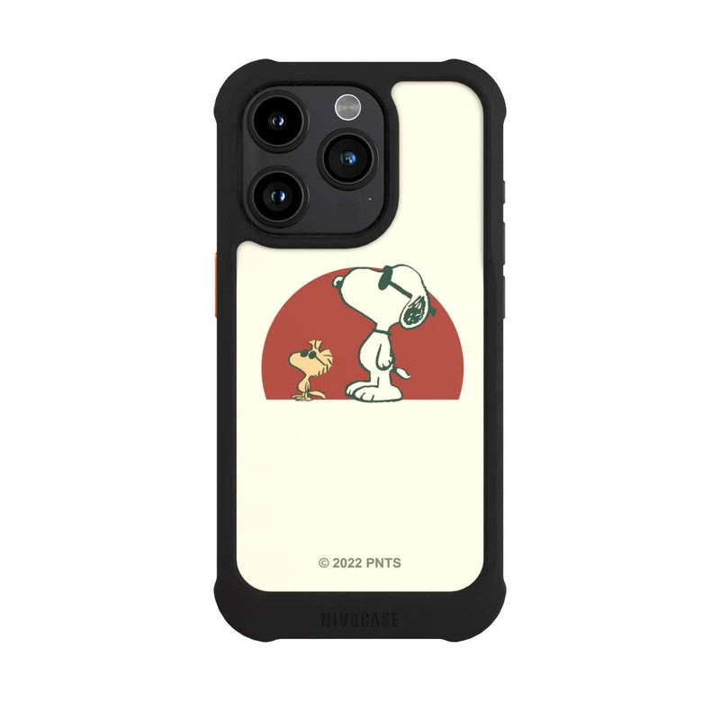 iPhone 15 Pro NIVOmax Snoopy Woodstock weit draußen