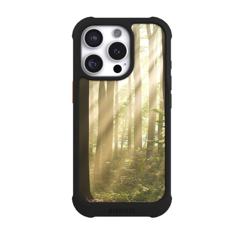 Apple iPhone 16 Pro NIVOmax Im Wald