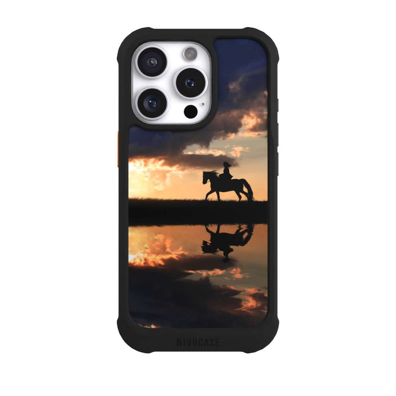 iPhone 16 Pro NIVOmax Ausritt im Sonnenuntergang