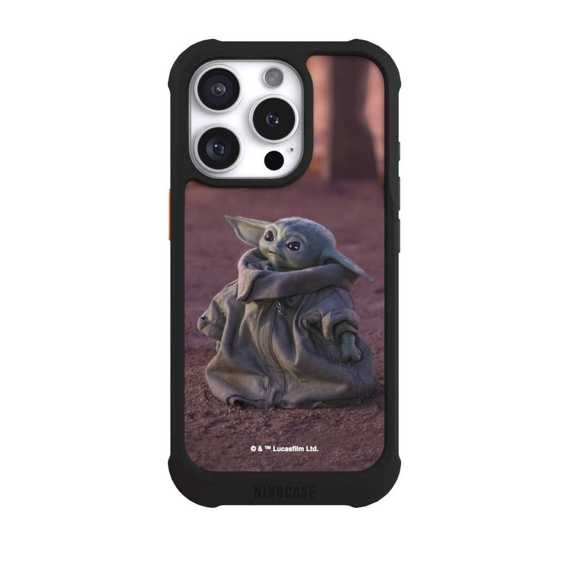 iPhone 16 Pro NIVOmax The Child schaut nach oben