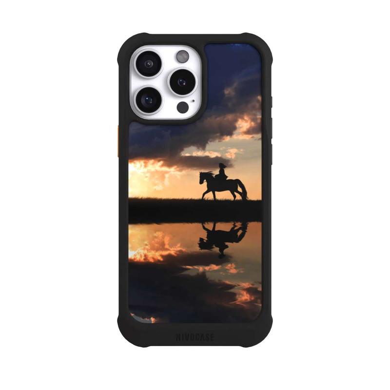 iPhone 16 Pro Max NIVOmax Ausritt im Sonnenuntergang