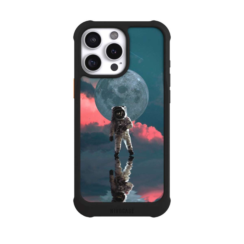 iPhone 16 Pro Max NIVOmax Astronaut Moonwalk