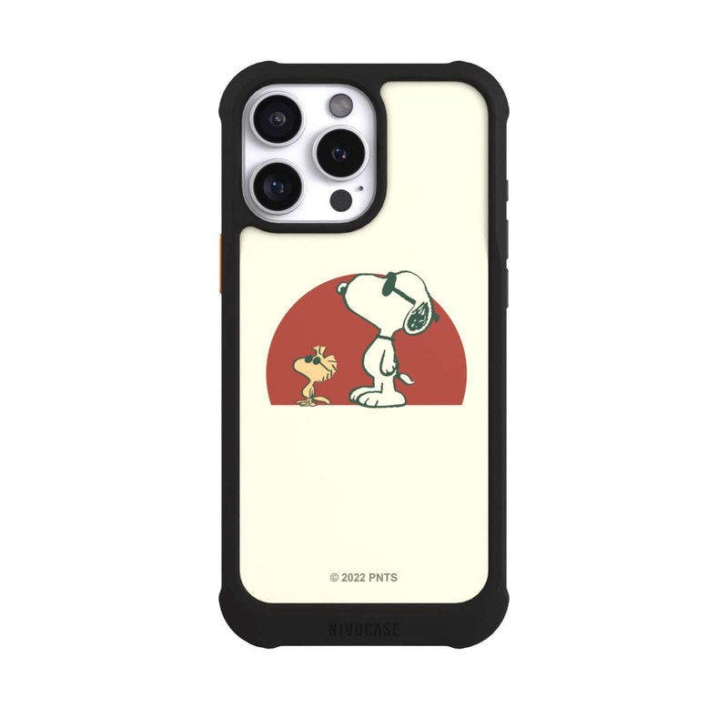 iPhone 16 Pro Max NIVOmax Snoopy Woodstock weit draußen
