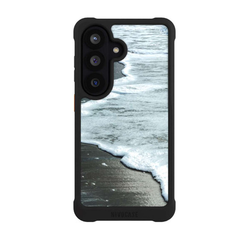 Samsung Galaxy S26 NIVOmax At The Beach