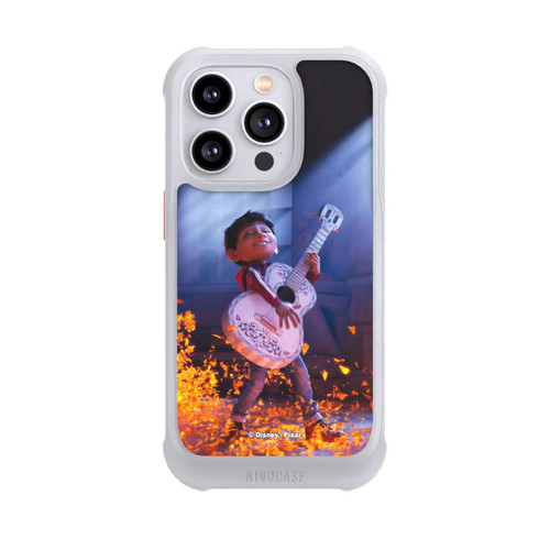 Apple iPhone 14 Pro NIVOmax Miguel Coco Gitarrenfilm-Szene