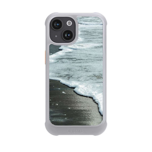 Apple iPhone 15 NIVOmax At The Beach