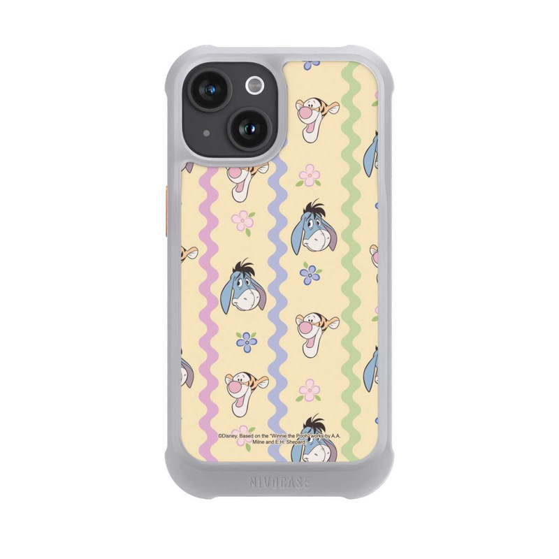 iPhone 15 NIVOmax Winnie the Pooh Sweet & Wild Friends