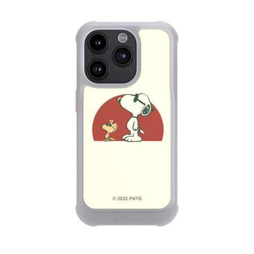 Apple iPhone 15 Pro NIVOmax Snoopy Woodstock weit draußen