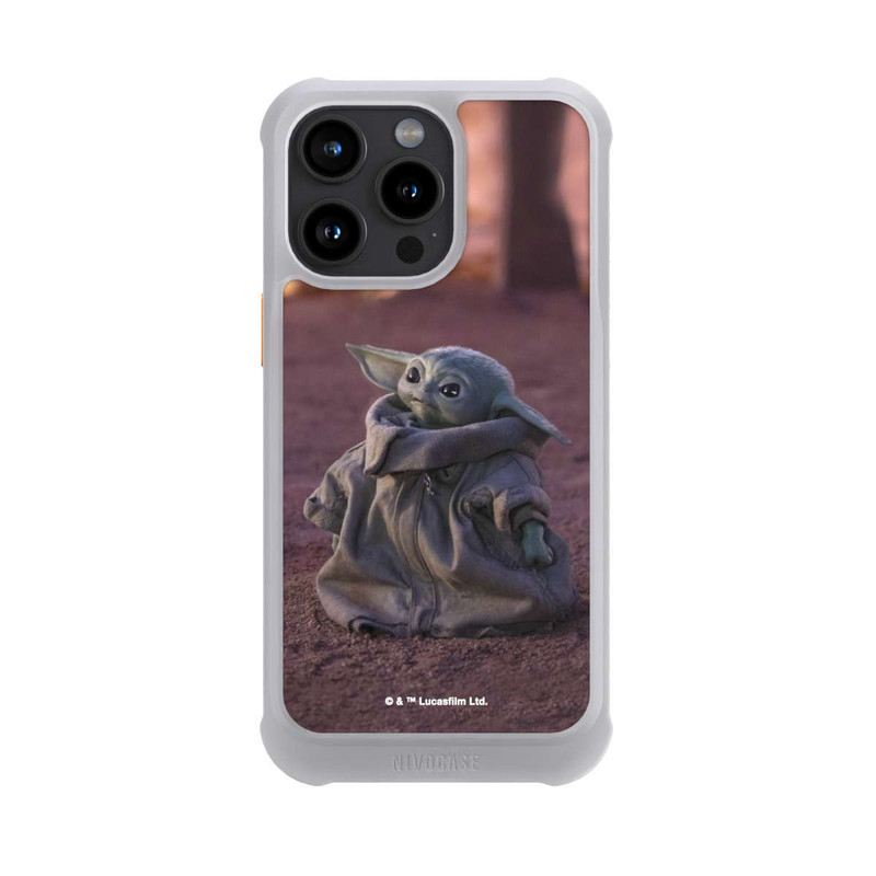 iPhone 15 Pro Max NIVOmax The Child schaut nach oben