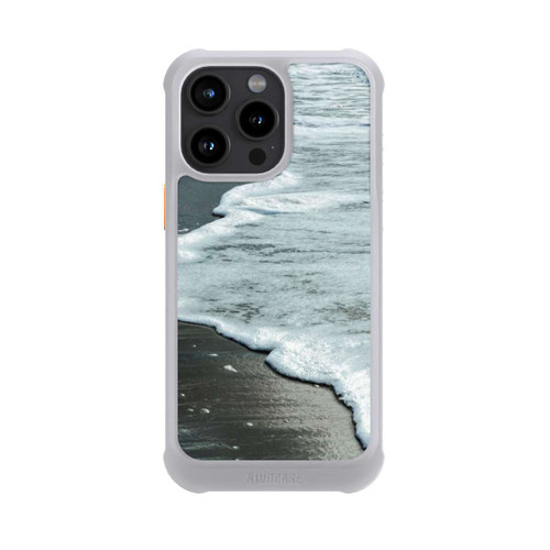 Apple iPhone 15 Pro Max NIVOmax At The Beach