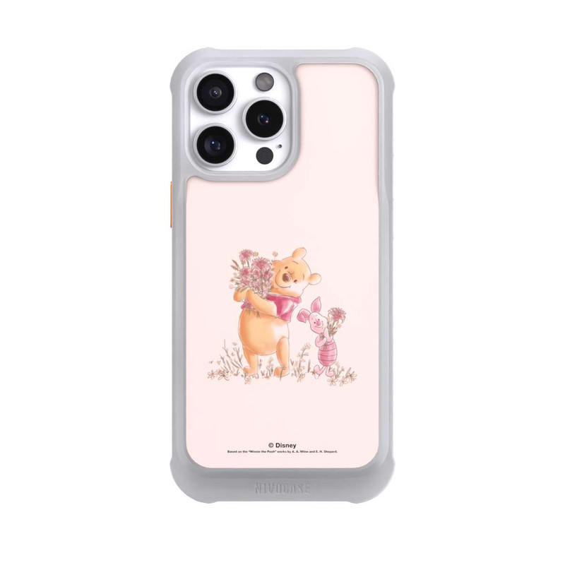 iPhone 16 Pro Max NIVOmax Winnie & Porcinet avec des Fleurs