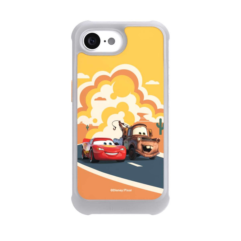 iPhone 16e NIVOmax Disney Cars Lightning McQueen Und Hook on the Road