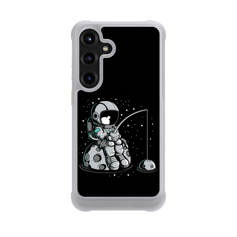 Galaxy S25 + NIVOmax Astronaut Fishing