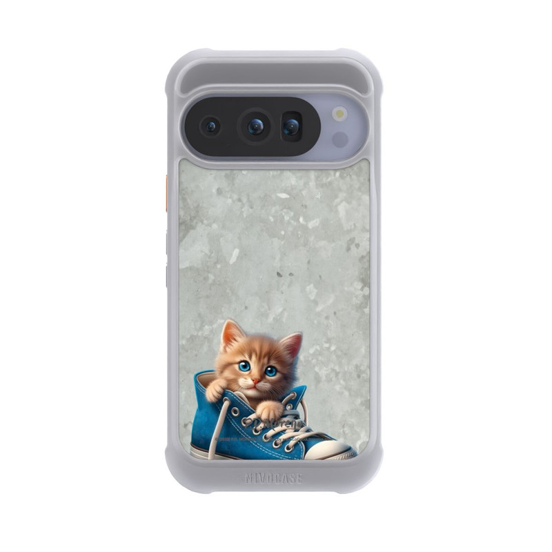 Pixel 10 Pro NIVOmax Cat in A Shoe