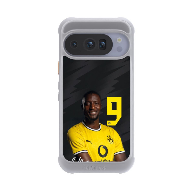 Pixel 10 Pro NIVOmax Serhou Guirassy 26/27