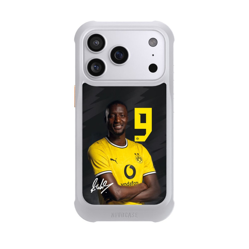 iPhone 17 Pro NIVOmax Serhou Guirassy 26/27