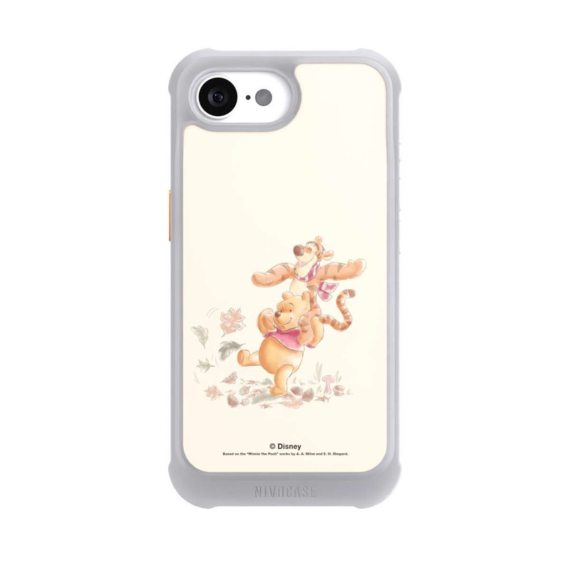 iPhone 17e NIVOmax Winnie Puuh and Tigger Shenanigans